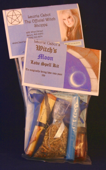 Witch's Moon Love Spell Kit - Click Image to Close