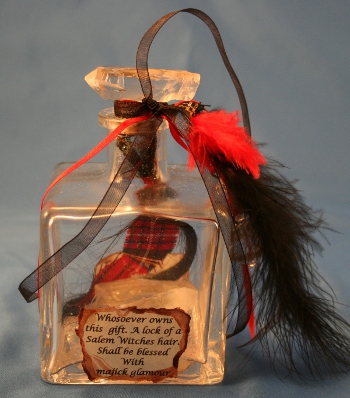 Salem Witches Spell Bottle for Majick Glamour by Laurie Cabot - Click Image to Close